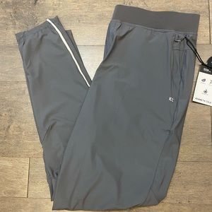 Brand New Kenneth Cole Men’s Tech Joggers XL